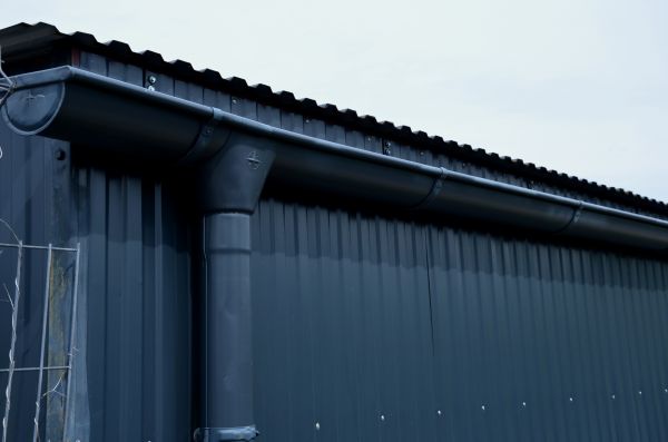 Cost of Metal Siding Replacement in Poway