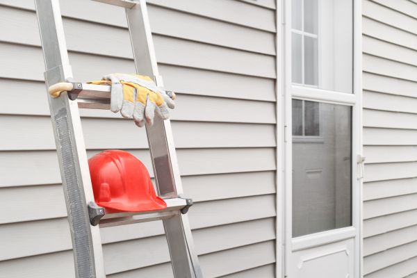 Cost of Home Siding Replacement in Poway