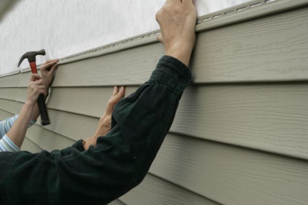 Cost of Insulated Siding Installation in Poway