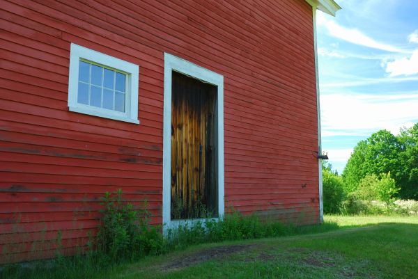 Cost of Wood Barn Siding Installation in Poway